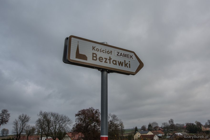 Zamek w Bezławkach