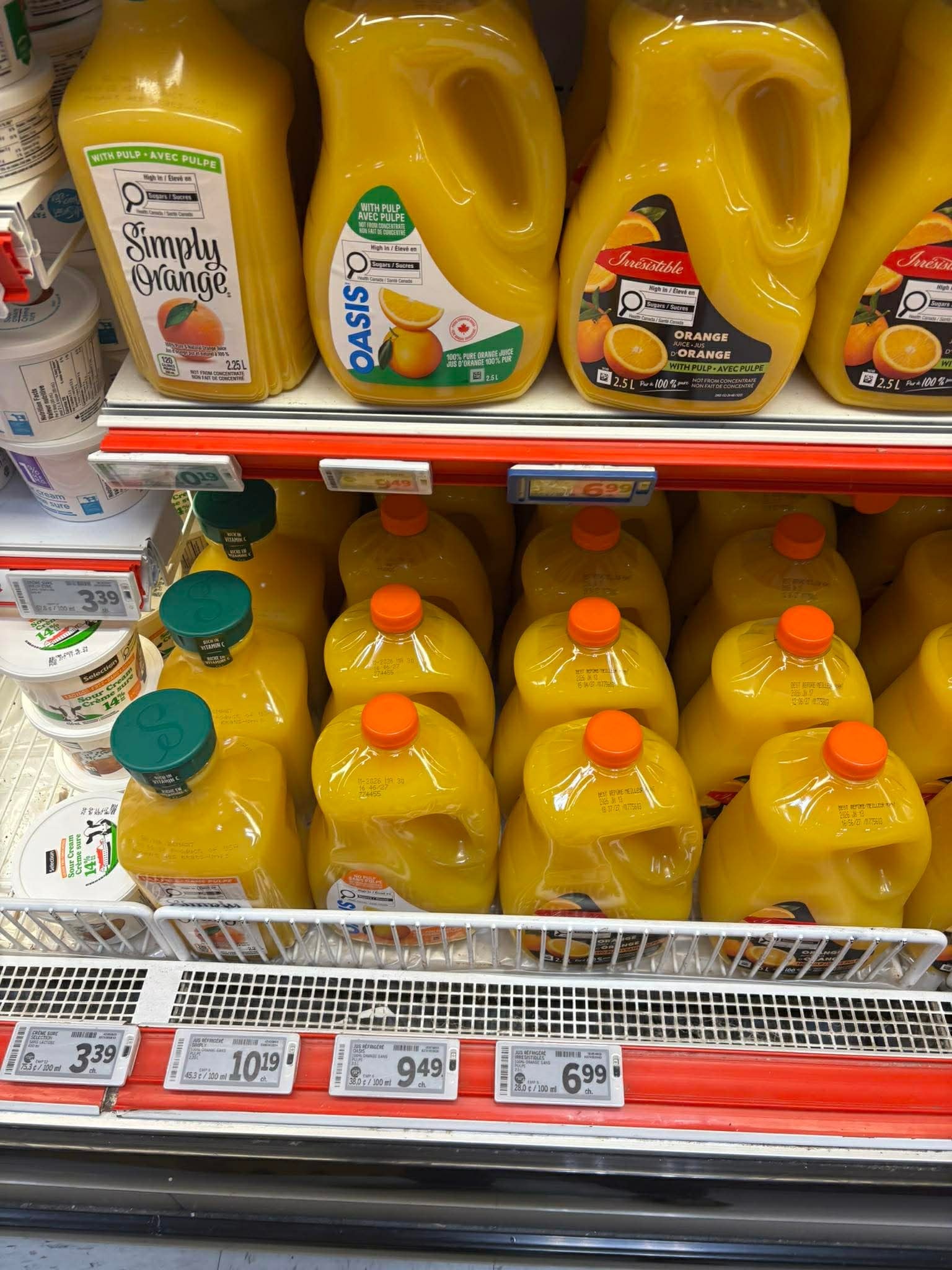 Monika nám poslala fotky z kanadského supermarketu.