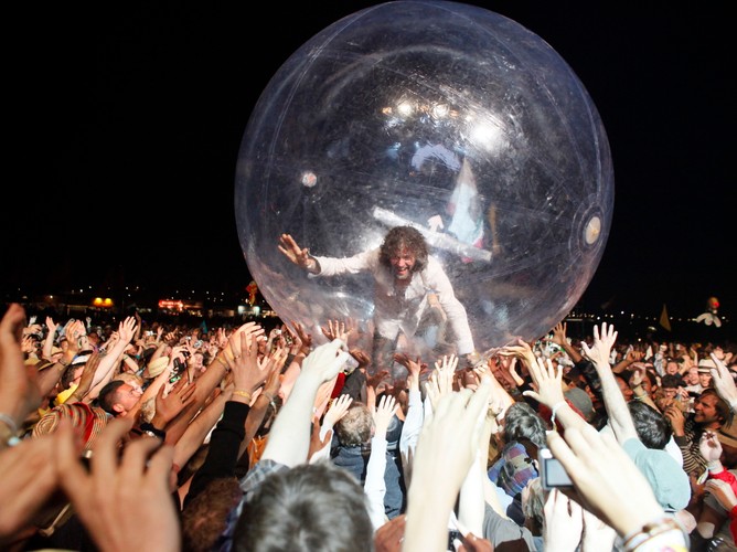 Koncert Flaming Lips na festiwalu Glastonbury (25 czerwca 2010)
