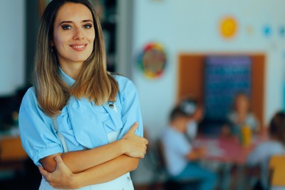 Więcej praw dla nauczycieli. MEN już pracuje nad zmianą przepisów. Nie wszyscy na niej skorzystają. Czy w ogóle jest potrzebna?