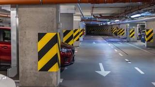 Pracodawcy chcą usunięcia przepisu dot. 1,5 miejsca postojowego dla nowego mieszkania