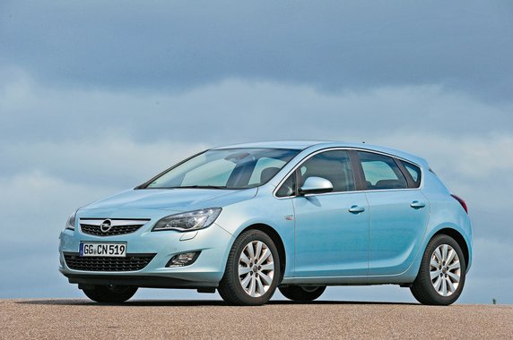 Opel Astra J