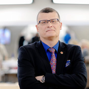 Dr med. Paweł Grzesiowski