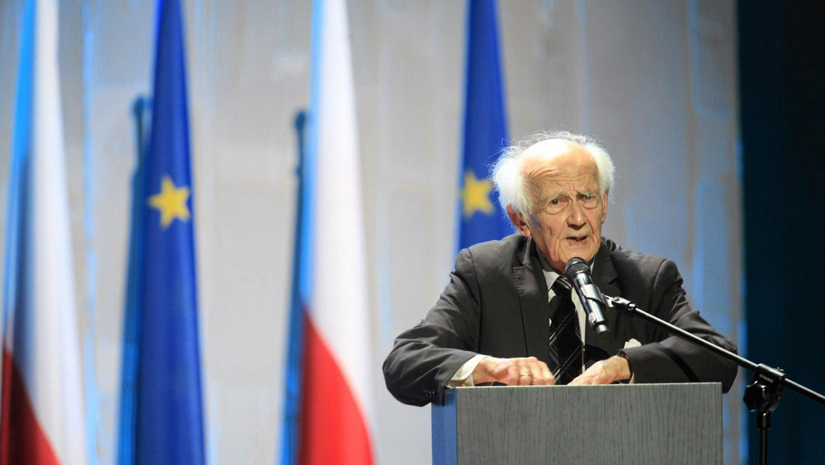 Losy politycznej jedności Europy jeszcze ciągle się ważą. Zależą one w dużym stopniu od rozwoju kultury europejskiej - mówił prof. Zygmunt Bauman, podczas swego wykładu inaugurującego Europejski Kongres Kultury we Wrocławiu.