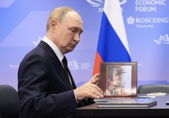 Putin dał mu paszport. Rosjanie zarzucają mu zdradę i chcą odebrać obywatelstwo