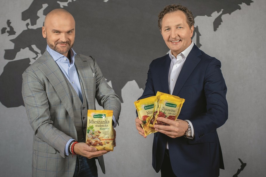 Biznesowy duet sprawdził się przy inwestowaniu w start-upy. Teraz Rafał  Brzoska (po lewej), większościowy udziałowiec, i Marian Owerko, prezes i udziałowiec FoodWell, razem rozwijają spółkę powstałą na bazie Bakallandu i Purelli.