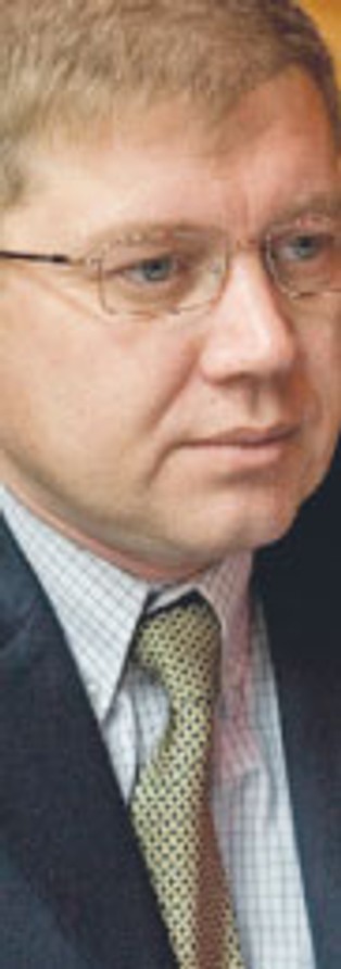 Euro 2012: dobrze idzie tylko budowa stadionów