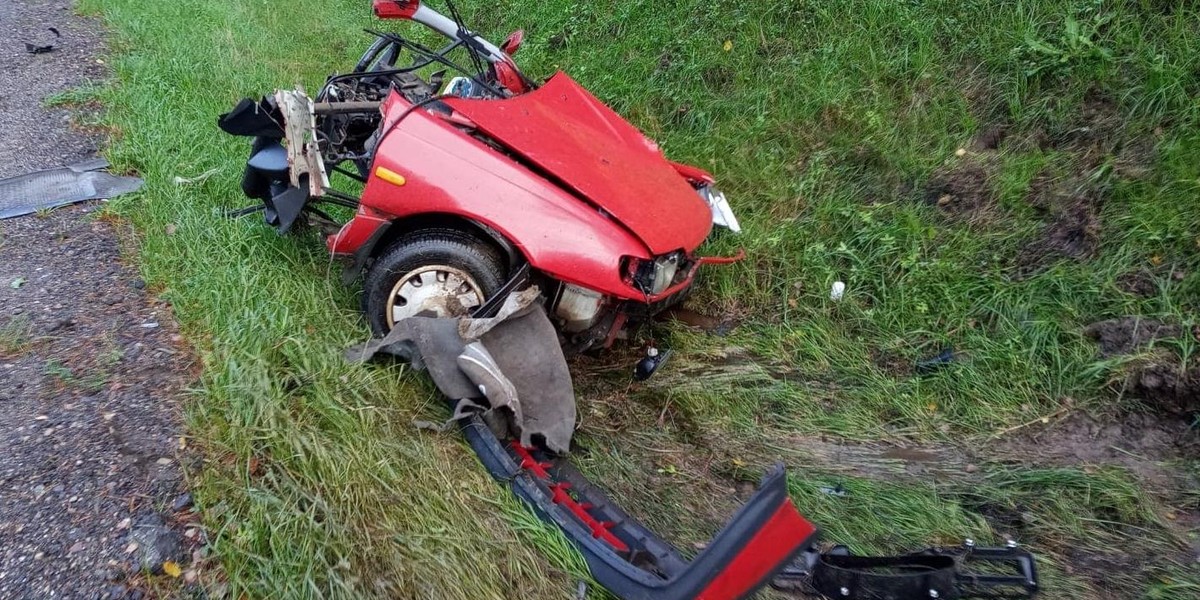 Samochód rozerwało na pół! Horror w Podlaskiem