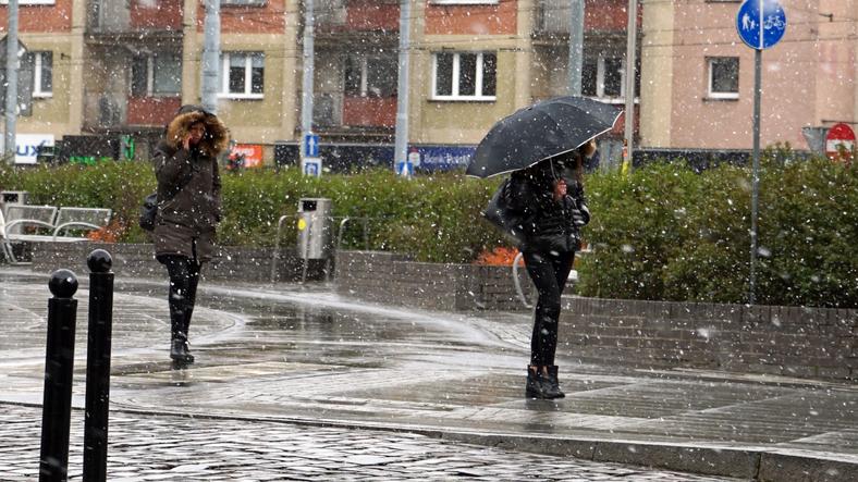 Pogoda Na Dzis Kolejny Dzien Z Opadami Mozliwy Silny Wiatr Wiadomosci