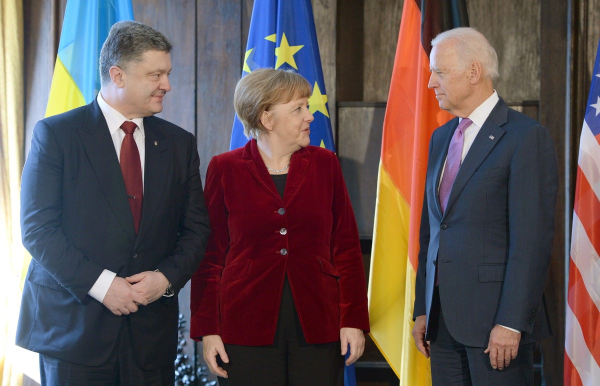 Petro Poroszenko, Angela Merkel i Joe Biden
