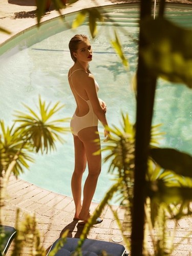 Kostiumy kąpielowe na sezon wiosna-lato 2012