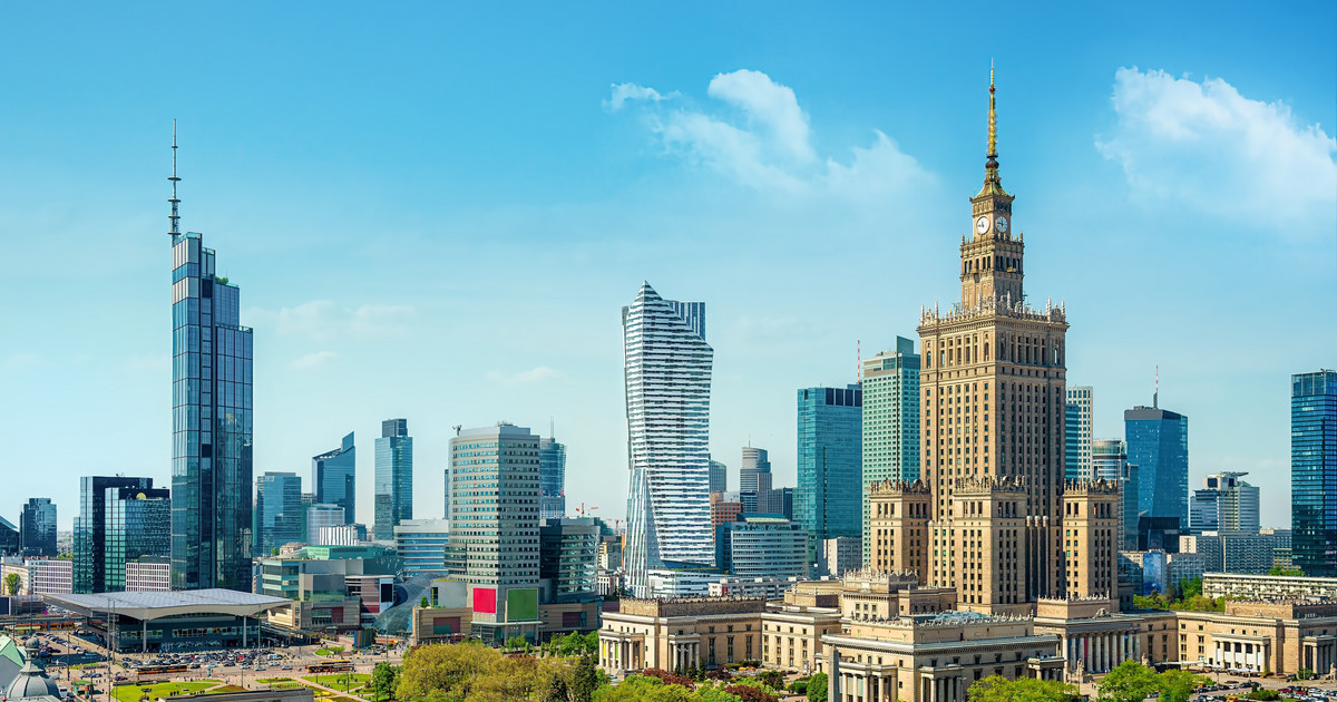 Ruské peníze určené evropským politikům procházejí Polskem