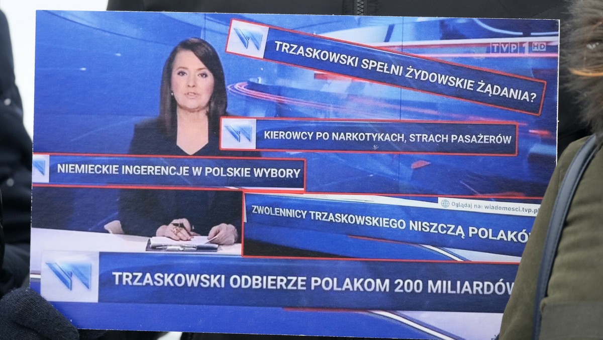 TVP zawsze była tak upolityczniona? Medioznawca: mamy badania [WYWIAD]