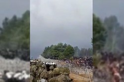 Wiceszef MSWiA: Migranci "planują dłuższy pobyt" pod granicą