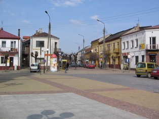 Paradoksy polskiego rynku pracy. Łatwiej ściągnąć imigrantów z Nepalu, niż zaktywizować bezrobotnych z Szydłowca