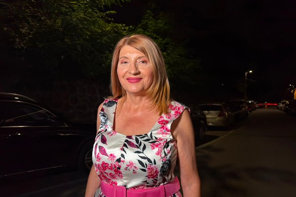 "BRALA TREŠNJE I PRAVILA DOMAĆI SOK" Bilja Jevtić stalno posećuje rodno mesto: "Planiram da renoviram kuću", otkrila i šta je sinu poklonila nakon diplomiranja