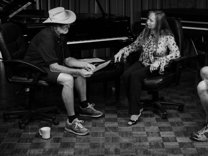 Willie i Bobbie razem wydają 'December Day'