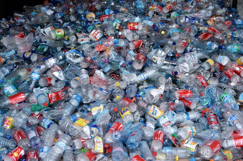 Na wysypiskach zalegają tony plastikowych śmieci