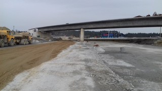 Przebudowa drogi i odbudowa mostu. Czy gmina może odliczyć VAT?