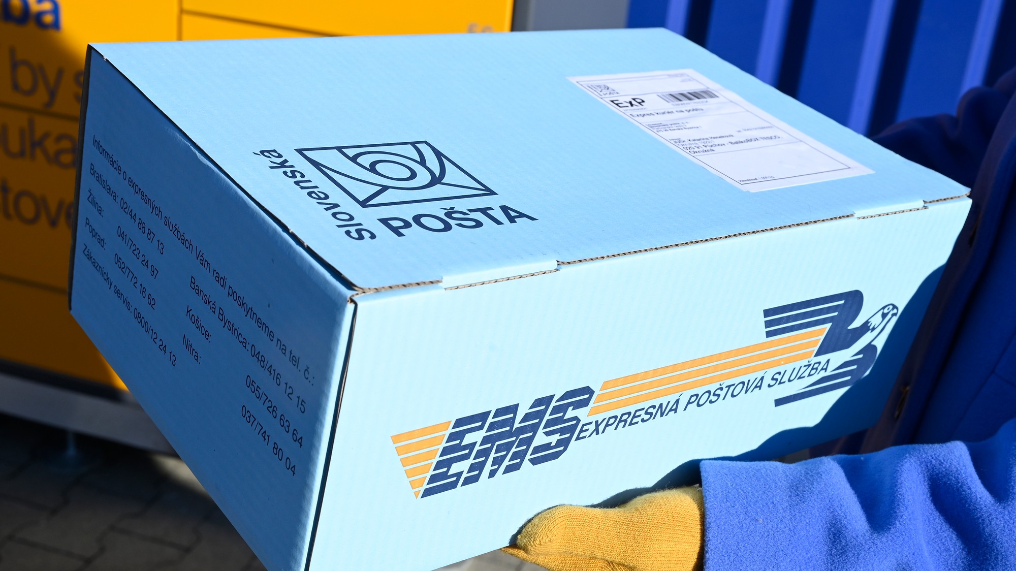 Slovenská pošta reaguje na bezpečnostnú situáciu v zahraničí. 