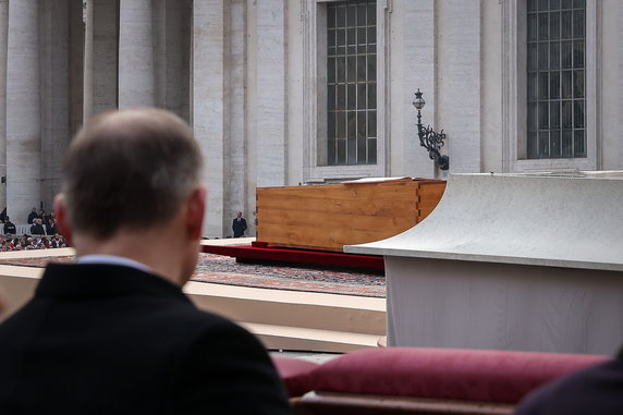 Prezydent Andrzej Duda na pogrzebie Benedykta XVI