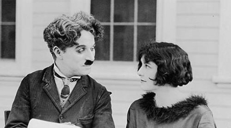 Hármas szexre kényszerítette nejét Chaplin