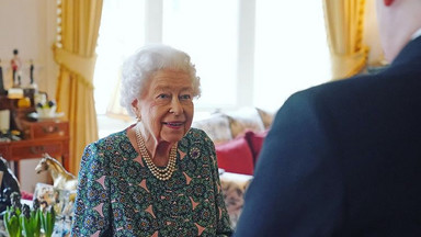 Królowa Elżbieta z pozytywnym wynikiem testu na koronawirusa