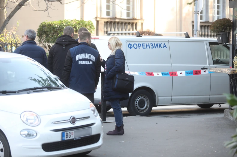 Pucnjava na Vračaru - ranjavanje Vuka Bajruševića