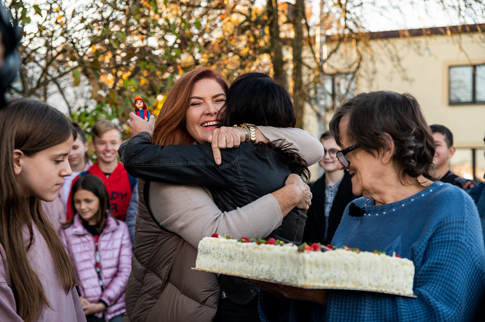 "Nasz nowy dom". Katarzyna Dowbor odmieniła dom pani Lidii mieszkającej z wnuczką w Tychach