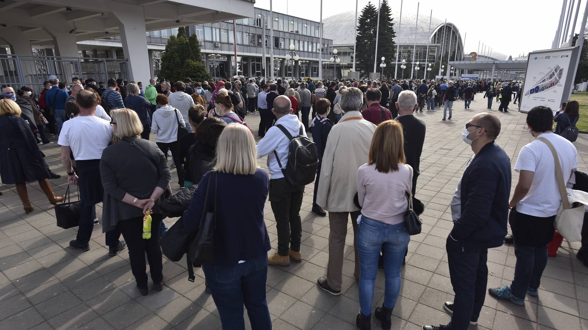 Jedini problem je što je sve na ćirilici: Hrvat o iskustvu sa vakcinacijom protiv korone u Srbiji