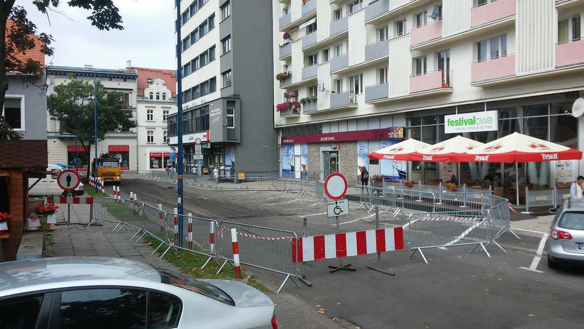 Od dziś zamknięty jest odcinek drogi między ul. Krakowską a Kołłątaja. To kolejna z części dużego remontu prowadzonego od czerwca na ul. Kościuszki.