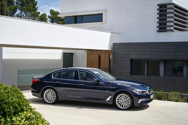 Nowe BMW serii 5 Luxury Line