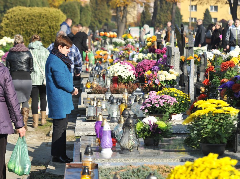 Beata Szydło odwiedziła groby bliskich