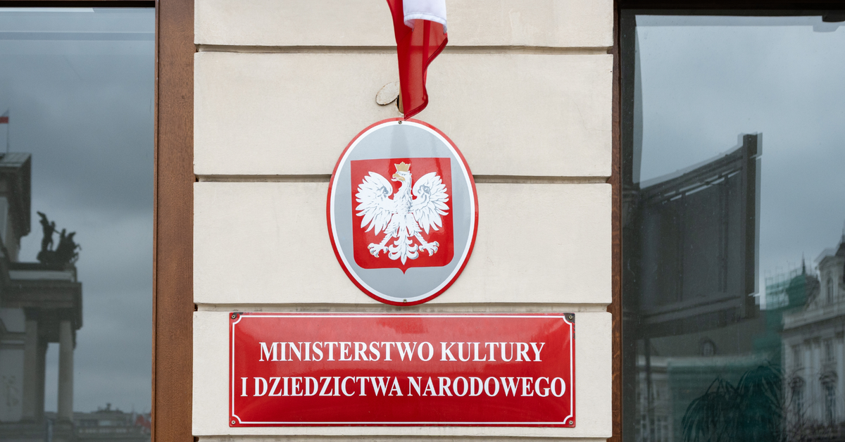 Rząd obchodzi potencjalne weto prezydenckie. Od 1 stycznia 2026 r. nowa opłata na telefony, tablety, komputery, telewizory i inne sprzęty, uchwalona rozporządzeniem Ministra Kultury i Dziedzictwa Narodowego