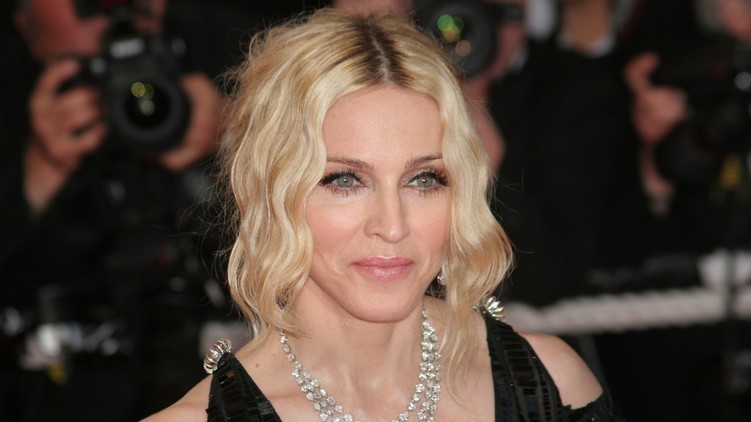 Madonna, vagina, aukció, művészet