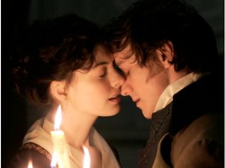 Dumni i uprzedzeni Anne Hathaway i James McAvoy