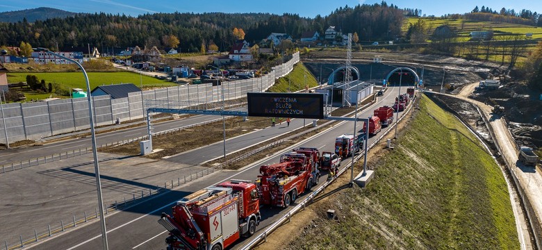 Tunel na Zakopiance otwarty. Nosi imię Marii i Lecha Kaczyńskich
