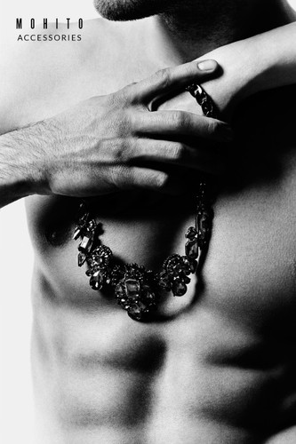 Rafał Maślak w kampanii Mohito Accessories
