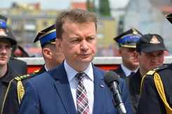 Walka z powodzią. Błaszczak wytyka błędy Tuskowi. 'To jest niewystarczające'