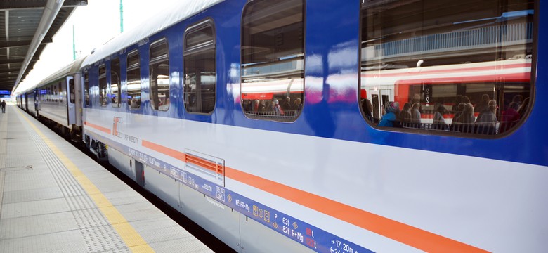 Pożar pociągu Intercity. Ewakuacja pasażerów