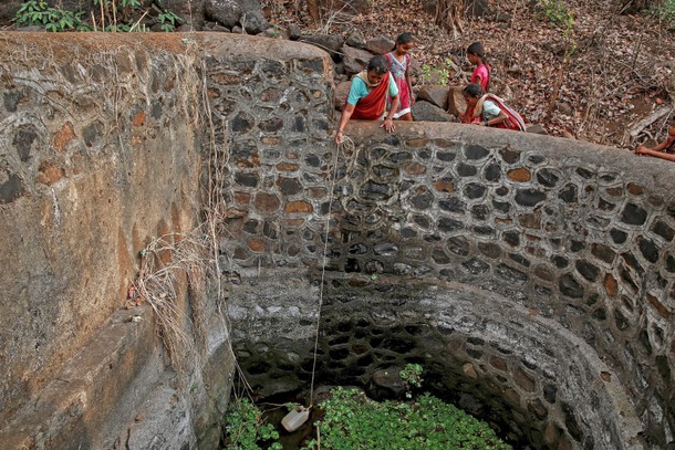 INDIA-WATERWIVES/WIDERIMAGE