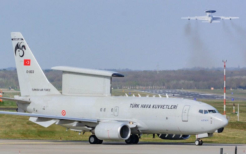 Turecki E-7T