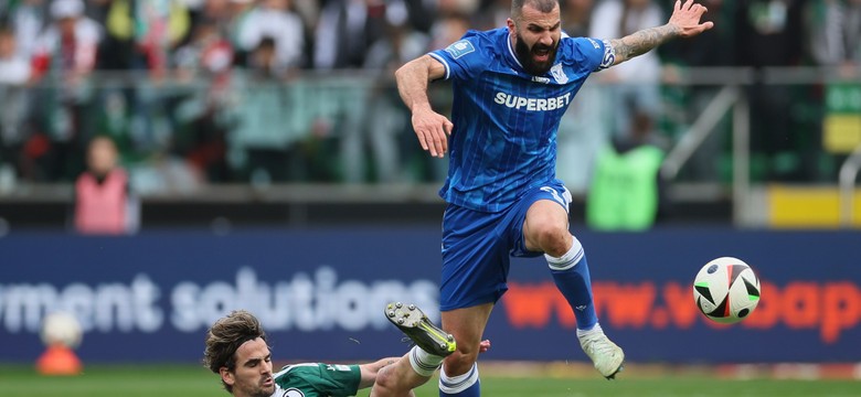 Lech wskoczył na fotel lidera. Legia pokonana przy Łazienkowskiej