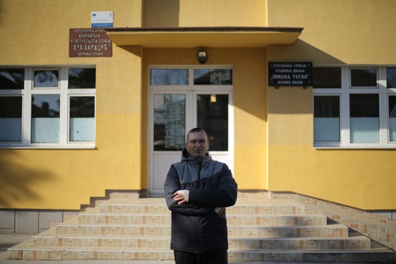 Slavoljub Stojadinović razoružao je napadača iz škole u Velikoj Plani