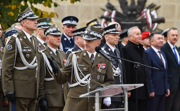 Szef Sztabu Generalnego Wojska Polskiego gen. Rajmund Andrzejczak , I zastępca szefa Sztabu Generalnego WP gen. broni Piotr Błazeusz oraz zastępca Szefa Sztabu Generalnego WP gen. dyw. Dariusz Pluta