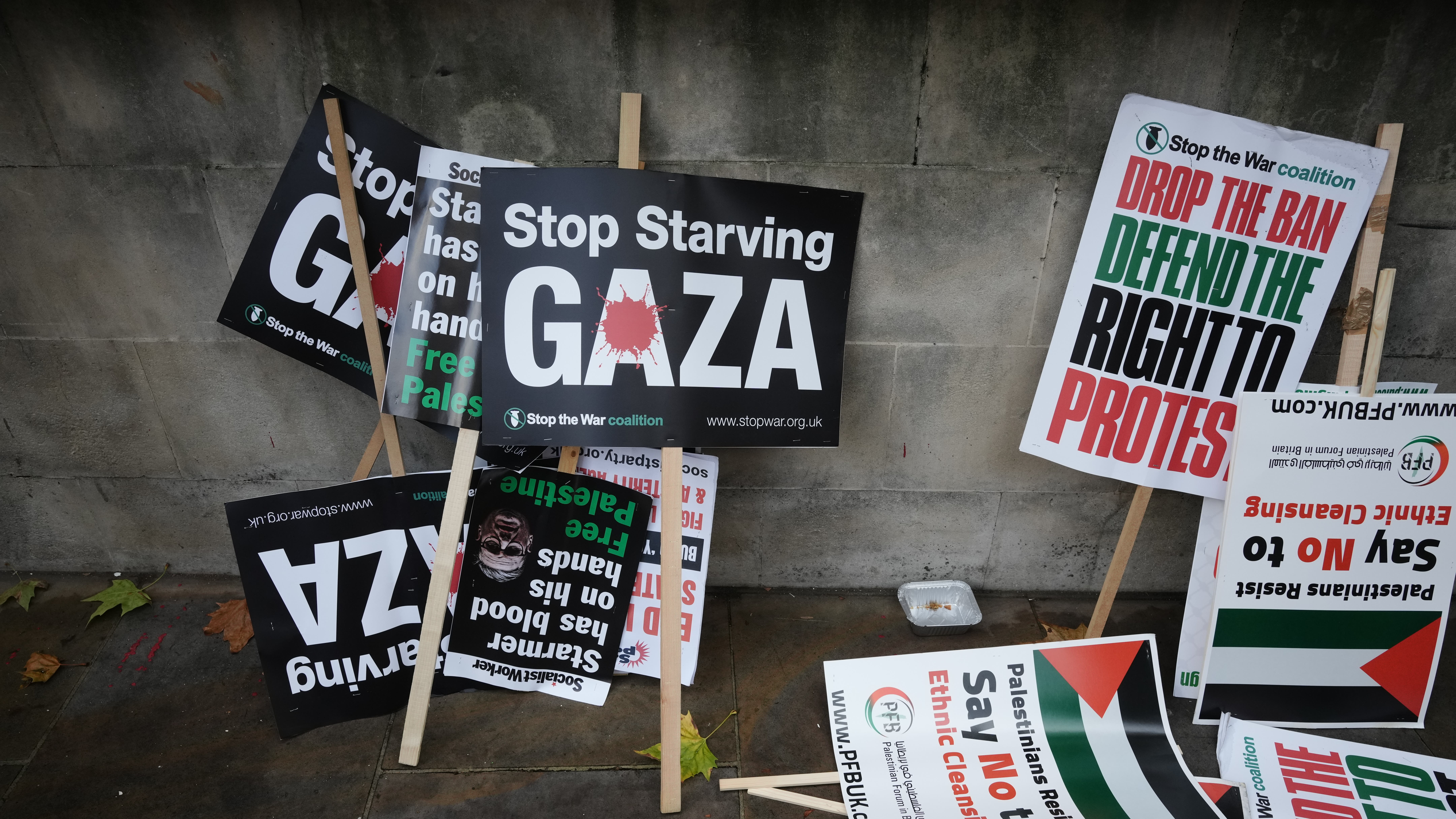 Oxford student charged with racial hatred for 'Zios' chant