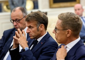 Fridrih Merc, Emanuel Makron i Aleksander Stub