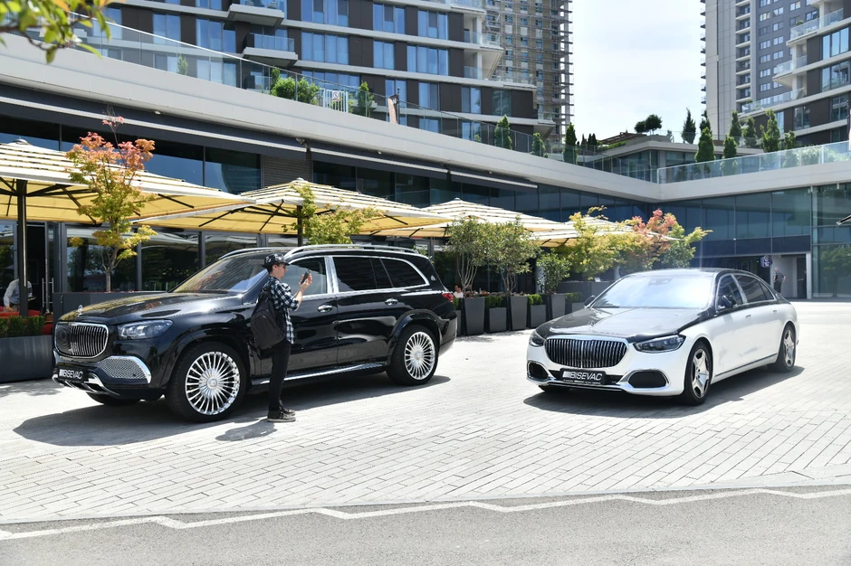 Luksuzni "Mercedes-Benz" automobili 