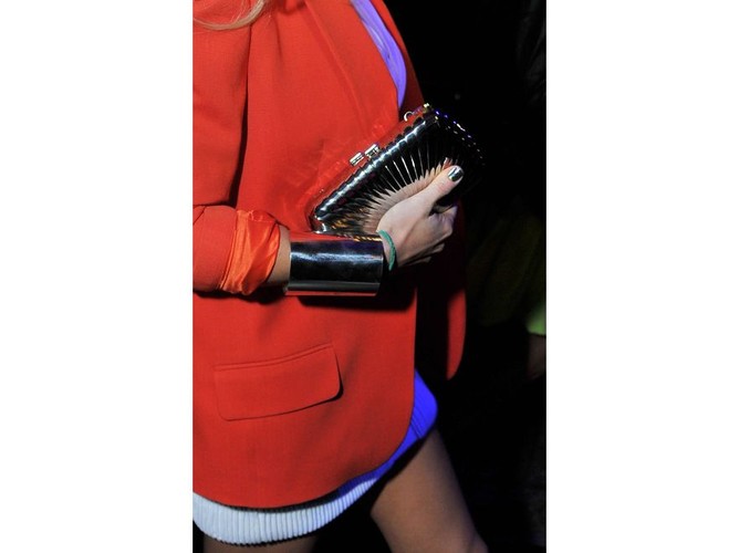 W kwestii pozostałych dodatków Doda również postawiła na srebro. Bransolety to także projekt piosenkarki.