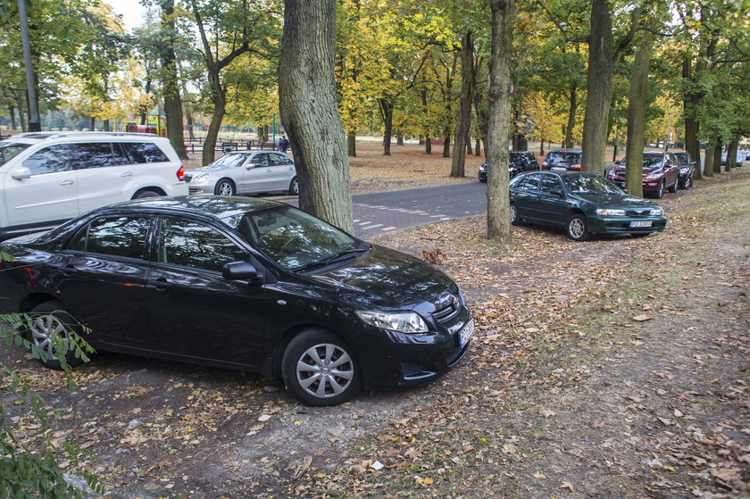 Nowe miejsca parkingowe powstaną na ulicy Za Cytadelą